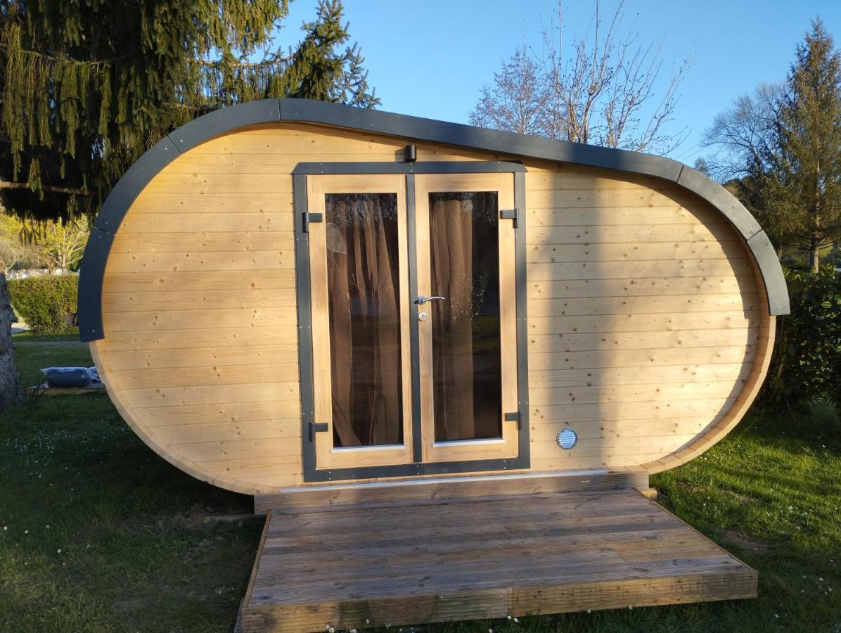 Camping Des Ribieres Confolens Exterior photo