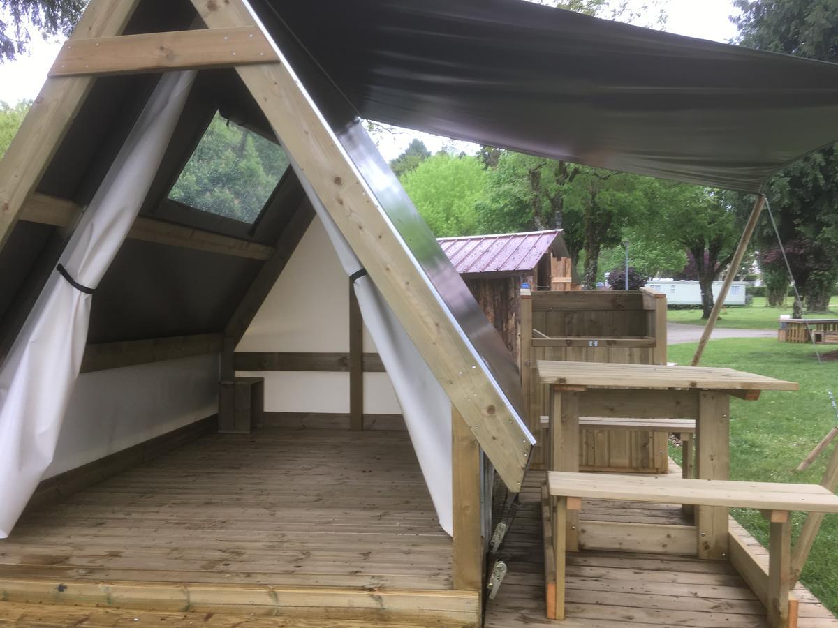 Camping Des Ribieres Confolens Exterior photo